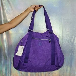 🚫SOLD🚫 NWT Kipling ITSKA Duffle Bag